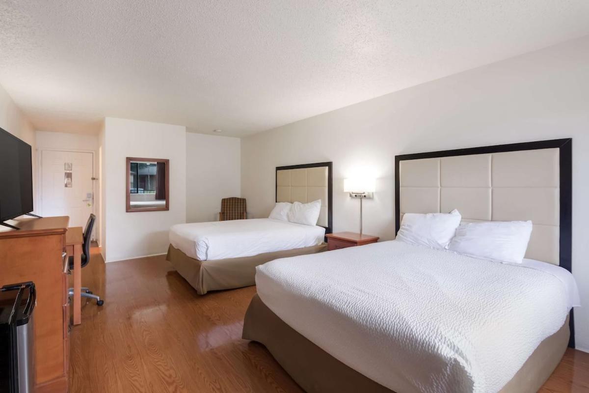 Americas Best Value Inn Lockhart Tx Exterior photo